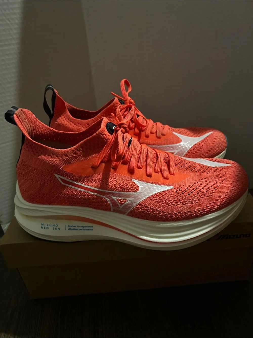 Mizuno breathable knit